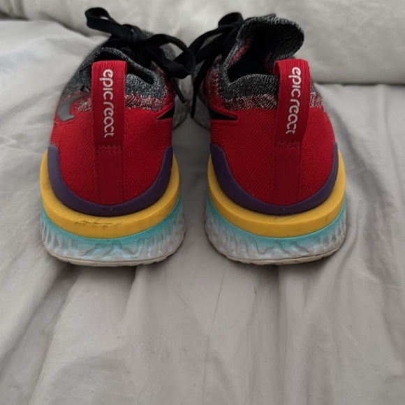 Epic React Flyknit 2 "Black/Hyper Jade" sneakers - Picture 4 of 6